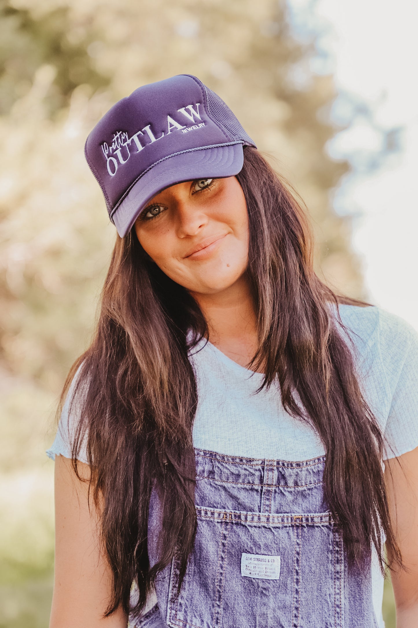 Trucker-Mütze in Marineblau und Weiß